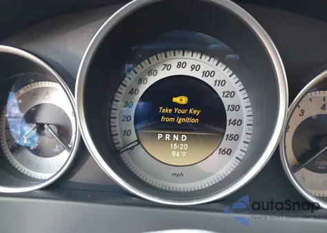 2012 Mercedes-Benz C 300 Sport 4Matic z USA, uszkodzony, nr VIN WDDGF8BBXCR239216